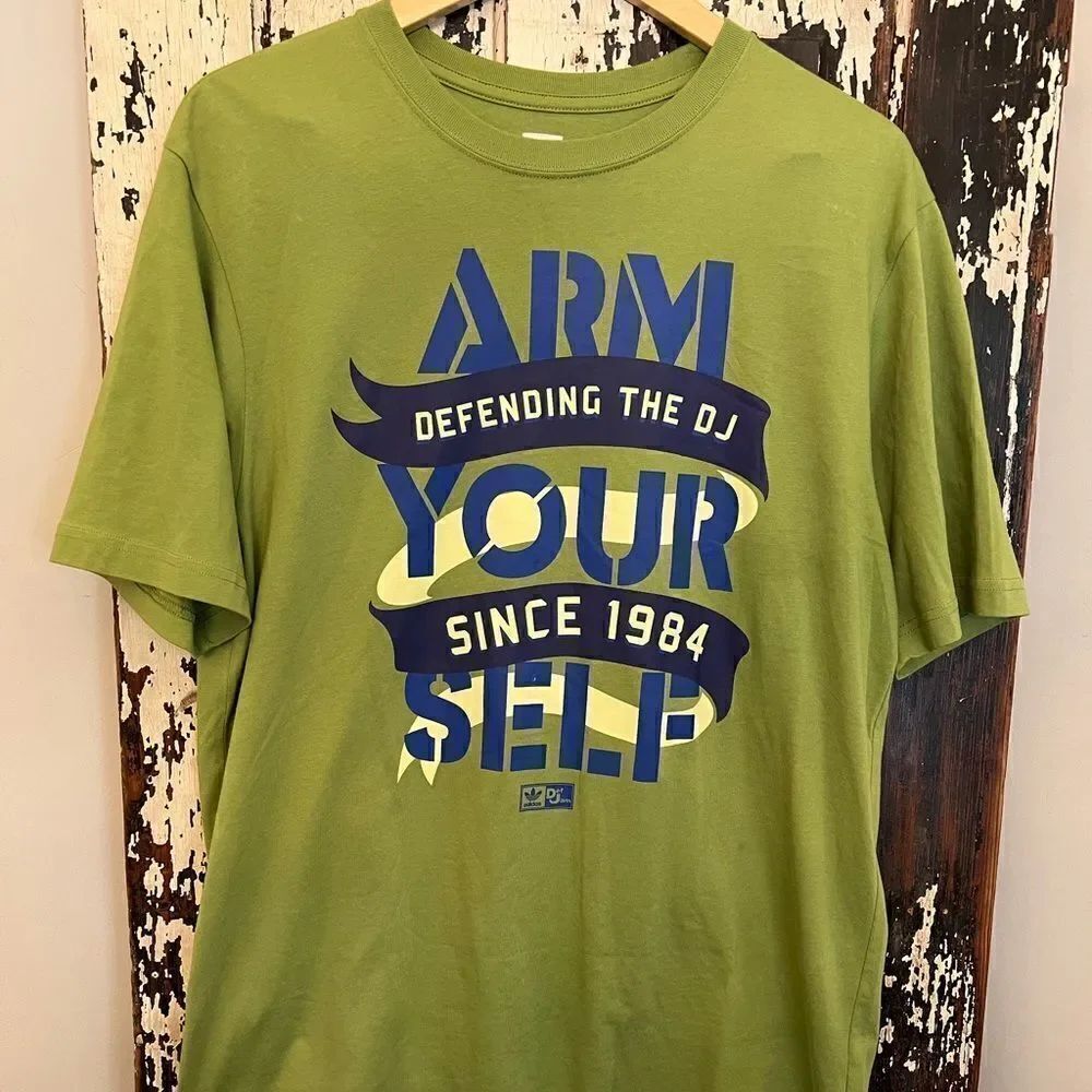 Men’s RARE Adidas Def Jam Recordings Arm Your Self Yourself Sz L. T-Shirt.